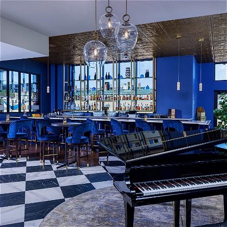 unCommon Lobby Bar Green Bay
